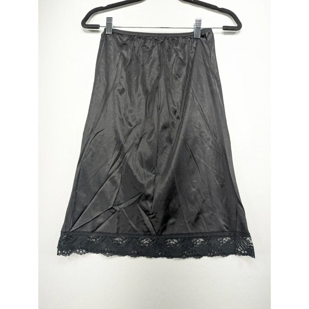 Vintage Black Nylon Tricot Half Slip Lace Trim Non-Cling Made in USA Medium - Picture 2 of 9